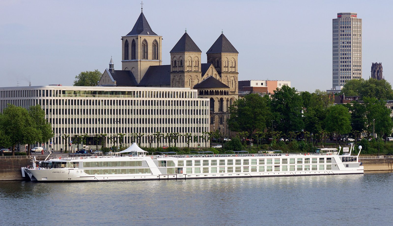 Emerald Cruises river Star-Ship